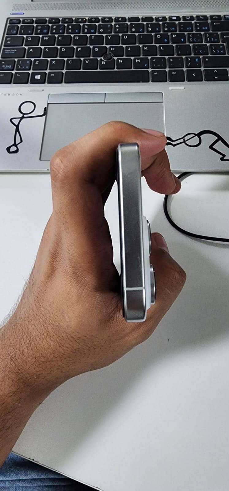 Iphone 16 pro 4