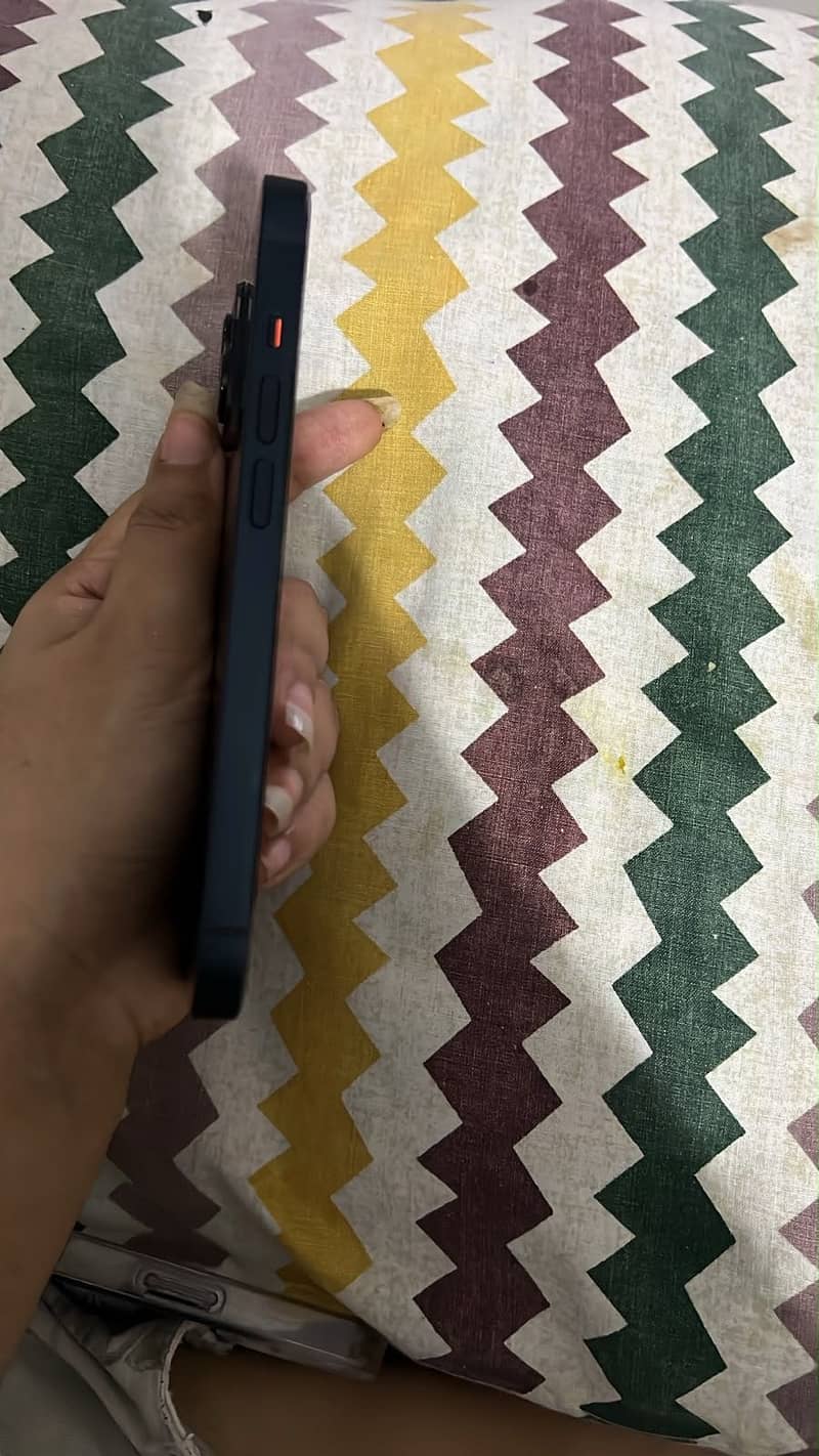 iPhone 14 0