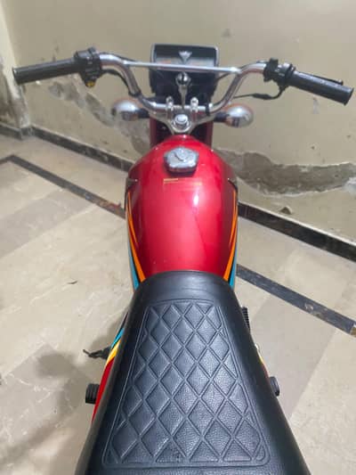 Honda CG 125 (2026 model) Number Laga hua ha