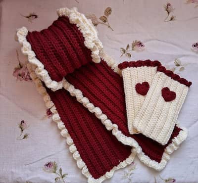 Handmade Premium Quality Crochet Muffler / Scarf Set