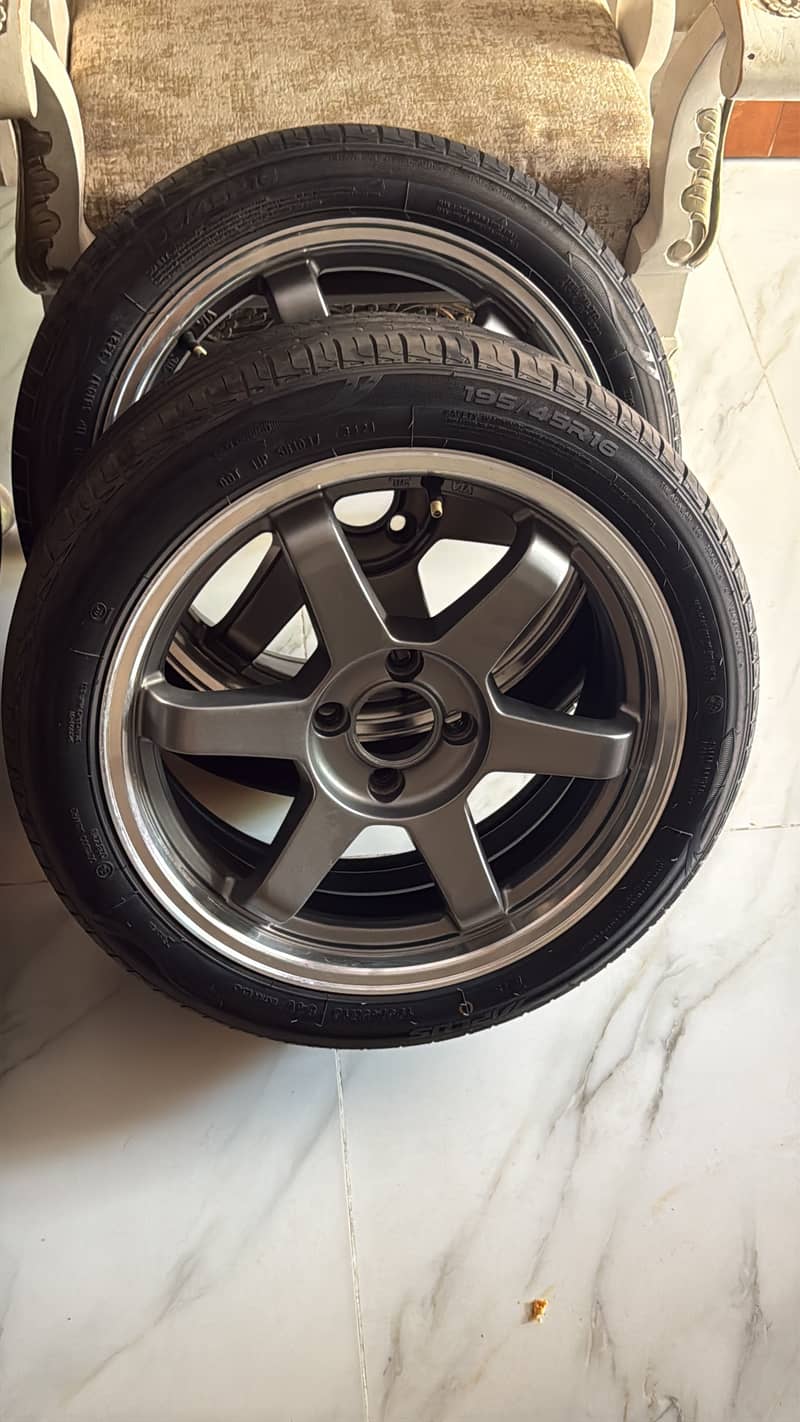 Rays Te37 16 inch 0