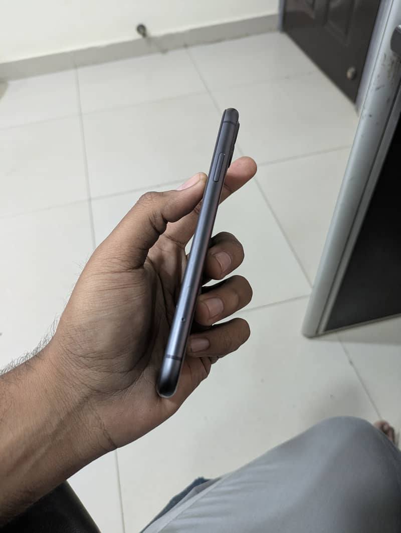 Apple iPhone 11 2