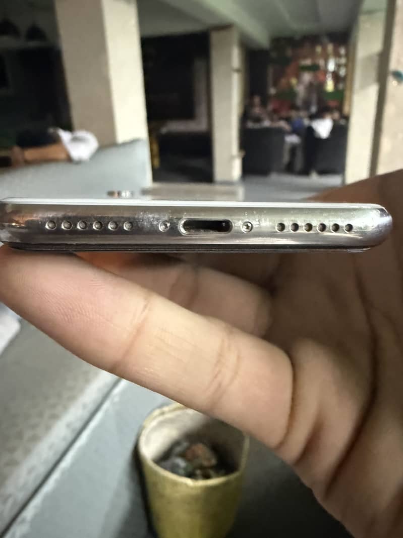 Apple iPhone X 2