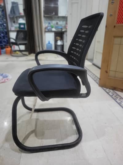 8 Used Office Chairs for Sale – Rs. 3,500 Each