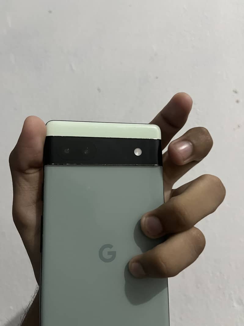 Google Pixel 6a 12