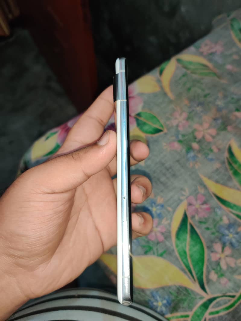 Google Pixel 7 Pro 4