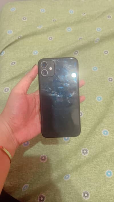 Apple iPhone 11 – Excellent Condition – Urgent Selling
