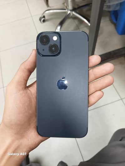 Apple iPhone 13