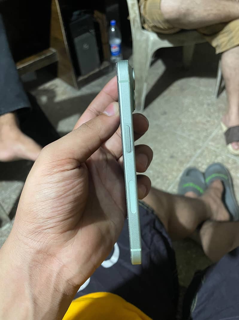 Apple iPhone 15 1