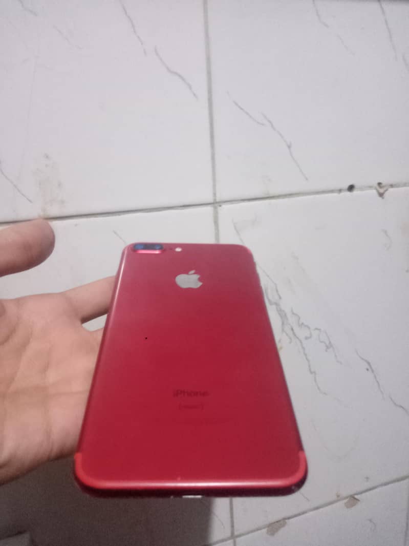 Apple iPhone 7 Plus 1