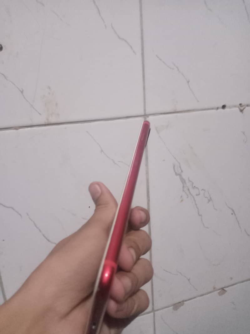 Apple iPhone 7 Plus 2
