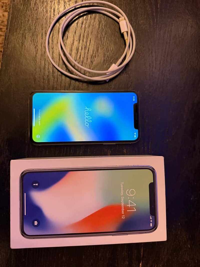 Apple iPhone X 0