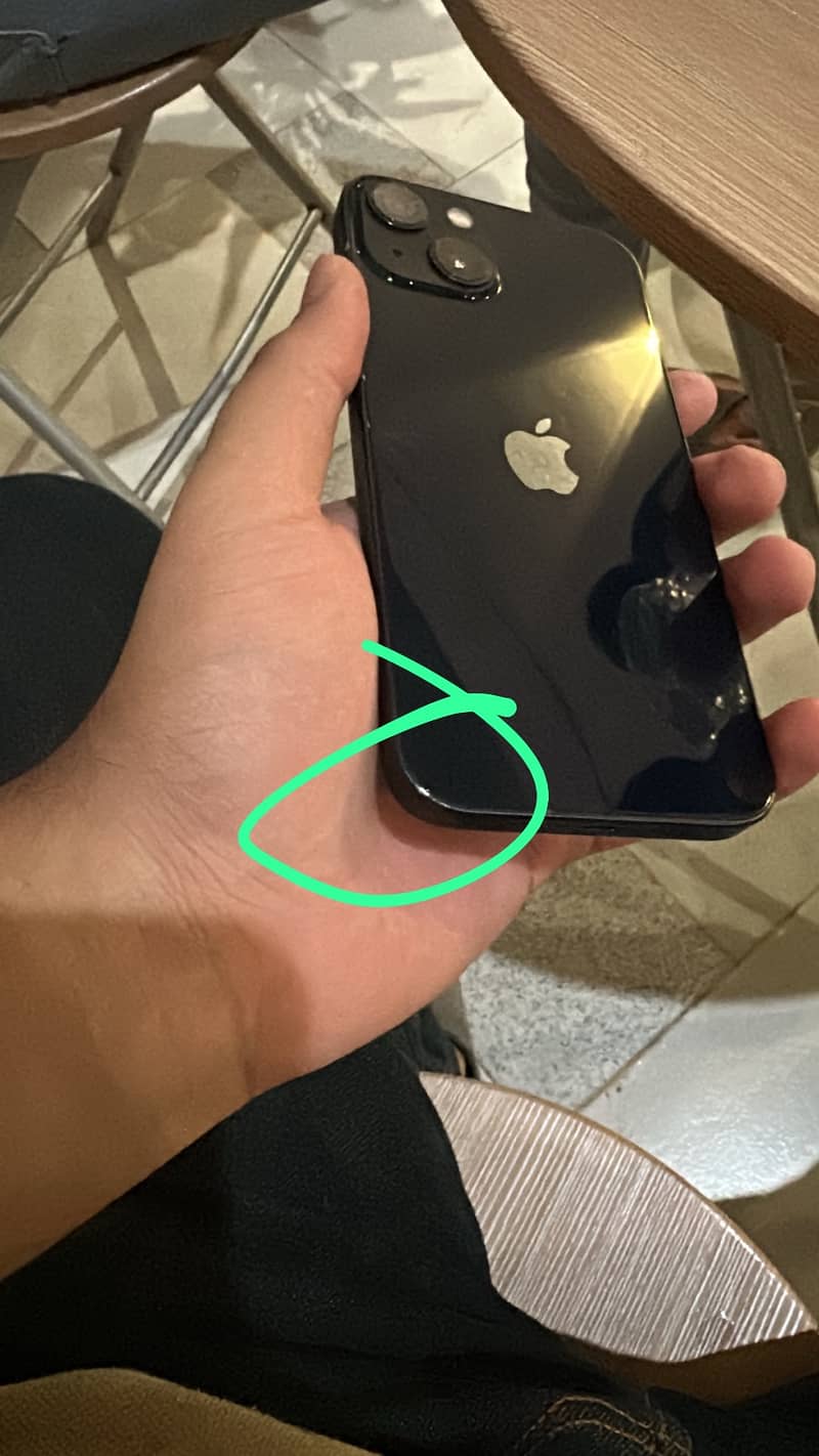 Apple iPhone 13 3