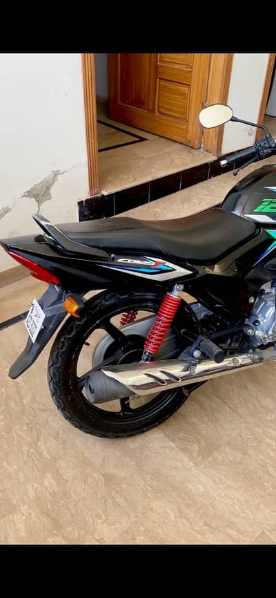 Honda CB125F / 2025 (10/10 condition)