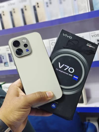 Vivo V70 5G 256/12 just box open