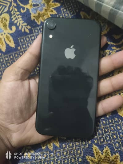 Apple iPhone XR