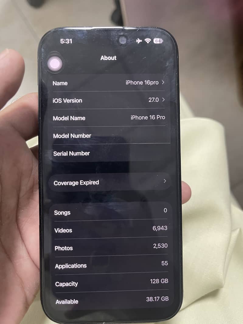 Apple iPhone 16 Pro 3