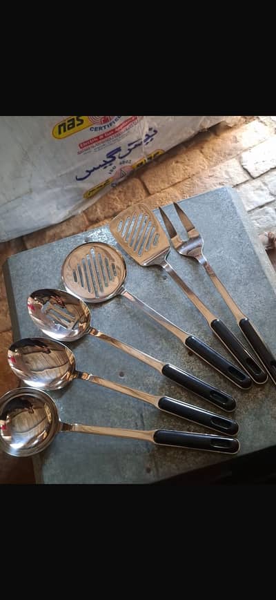 Cooking utensils