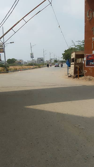 400 Square Yard Plot For Sale Gulishan E Roomi Scheme 33 40 Foot Road