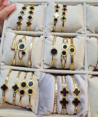 hand cuff