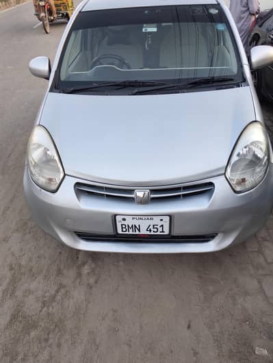 Toyota Passo 2011