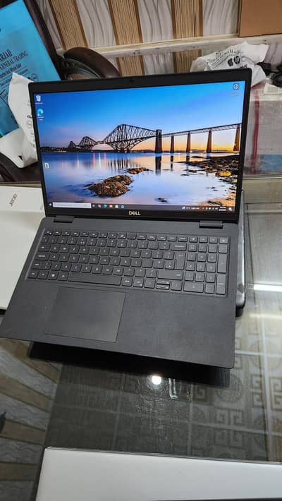 Dell latitude 3520| i5 11th | 8gb ram |256nvme