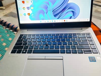HP ELITE BOOK 840 G5.16gb ram and 228ssd