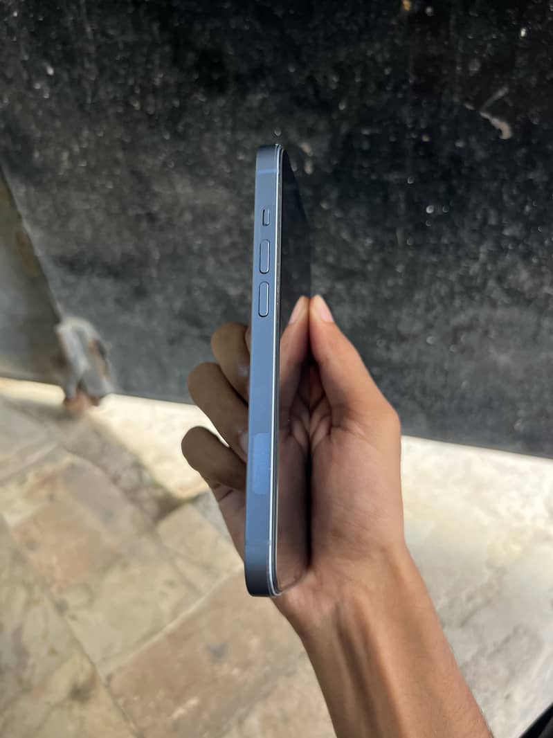 Apple iPhone 14 2