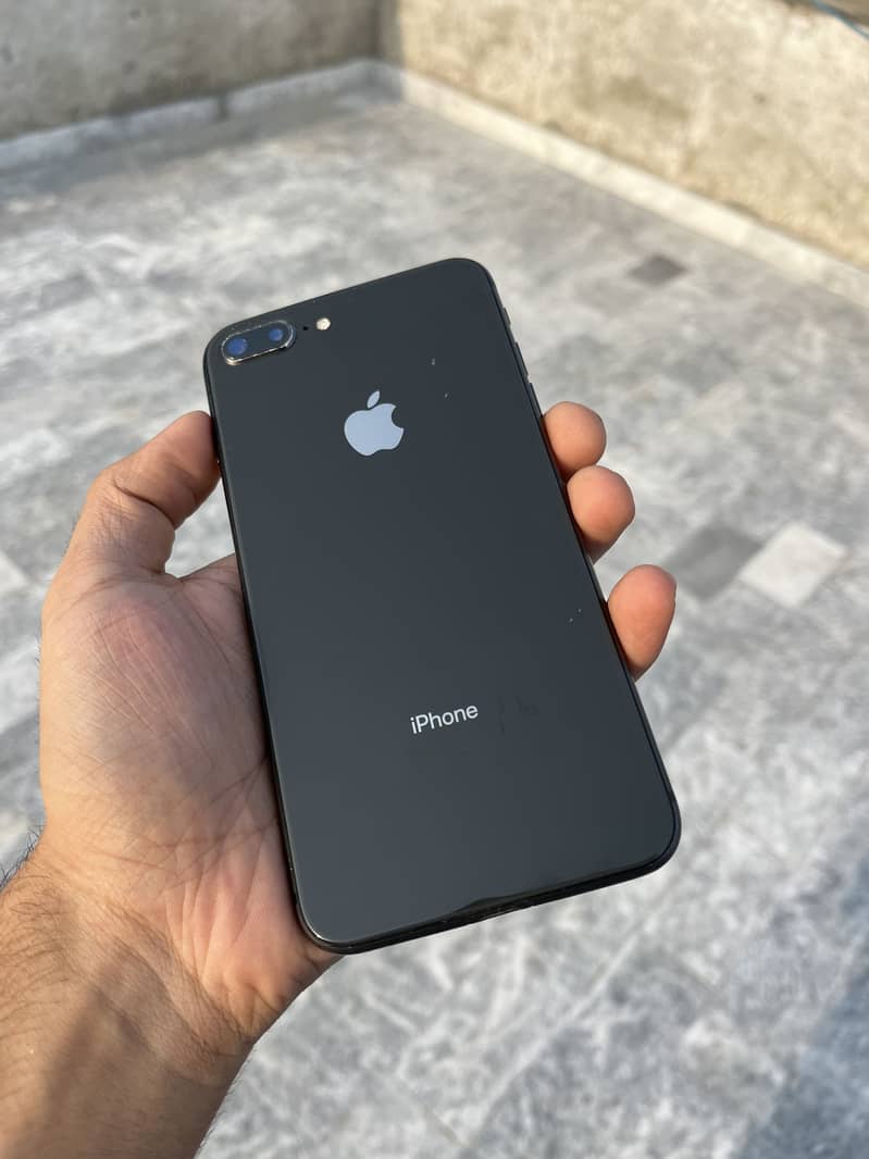 iPhone 8 Plus 5
