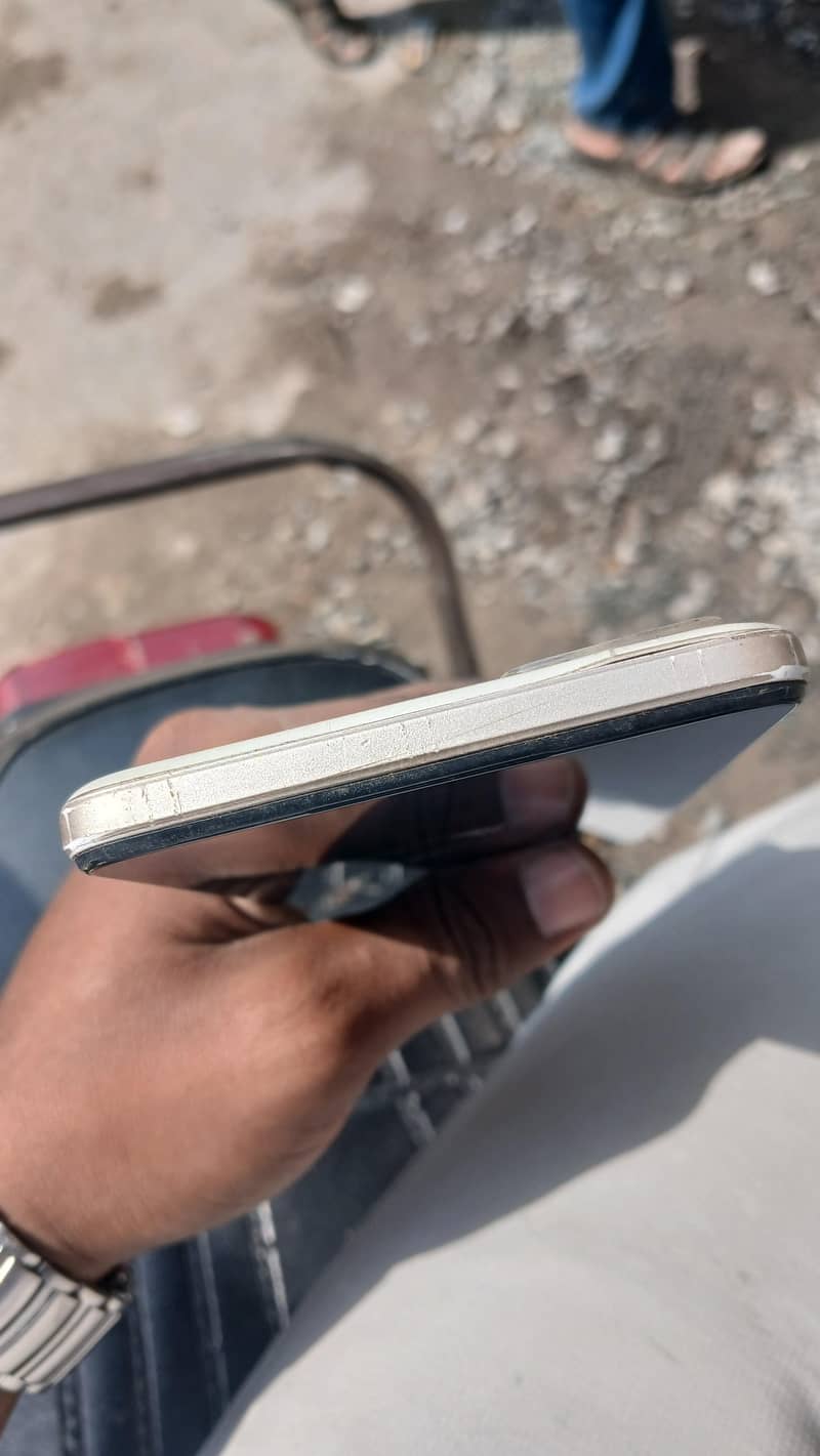 tecno camon 18T 3