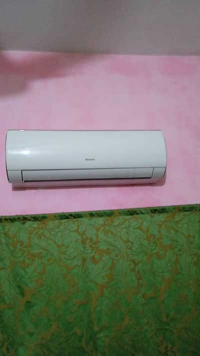 Gree DC Inverter AC 1 ton