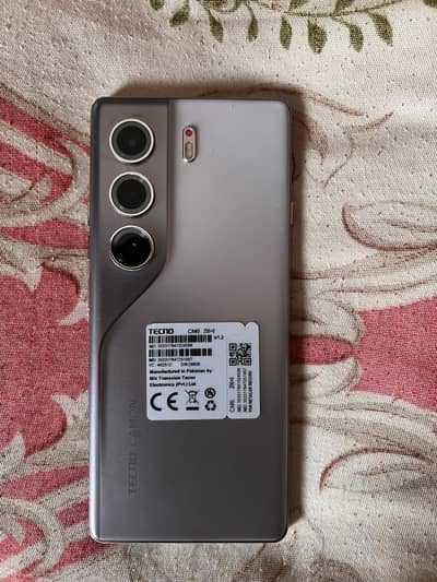Tecno CAMON 40 Pro