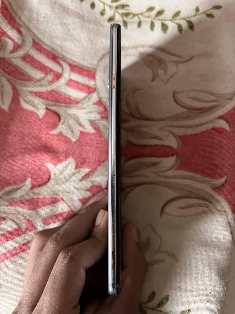 Tecno CAMON 40 Pro 2