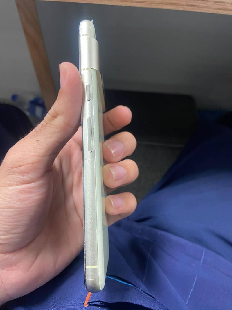 Google Pixel 7 2