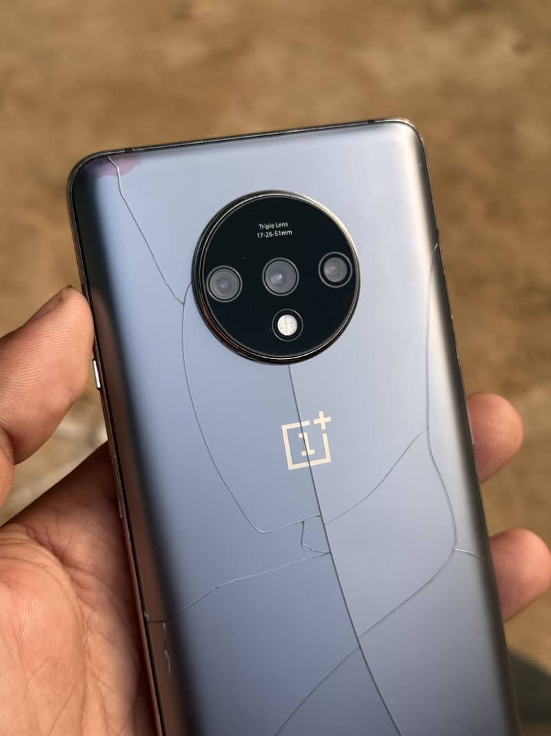 One Plus 7T 1