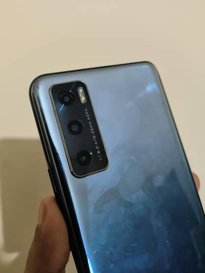 Vivo V20 SE  8/128