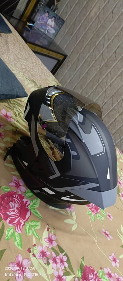 Vector Helmet Full Face - Black Color (Good Condition)