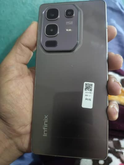 condition 10 by 10 with box wriless chargee ni ha