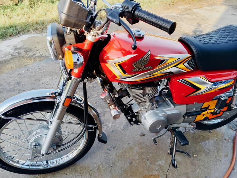 CG125 0