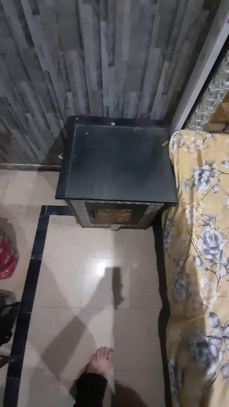 Master size bed 2