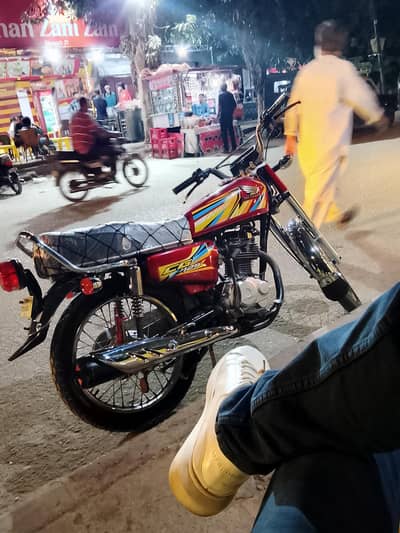 Honda cg 125 model 2018 Karachi no  phone no 03421808594 price 160,000