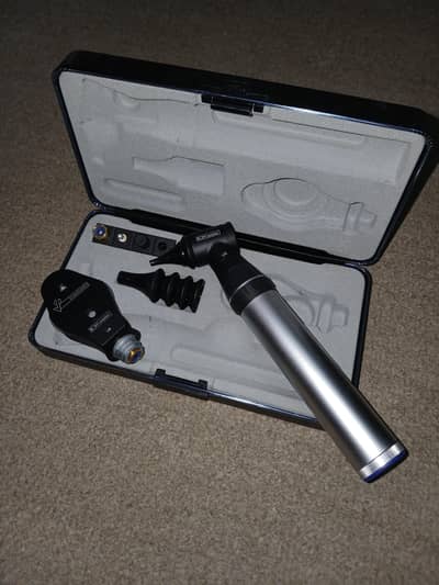 Original Keeler Opthalmoscope and Otoscope (EYE AND EAR CHECK)