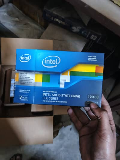 Intel SSD brand new packed 330 series 120gb Read Ad