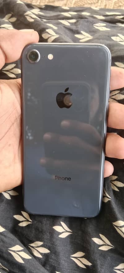 Apple iPhone 8