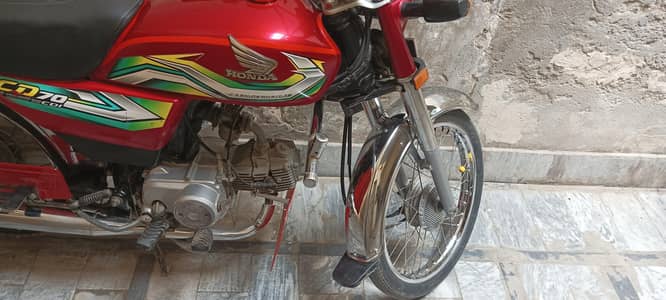 Honda CD 70 Motorcycle Red Color Good 2013 model