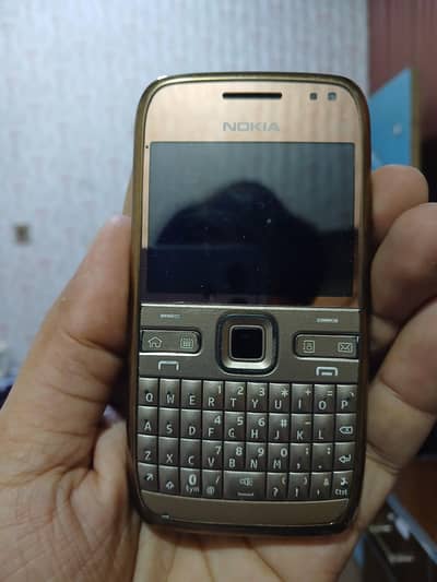 Nokia E72 PTA