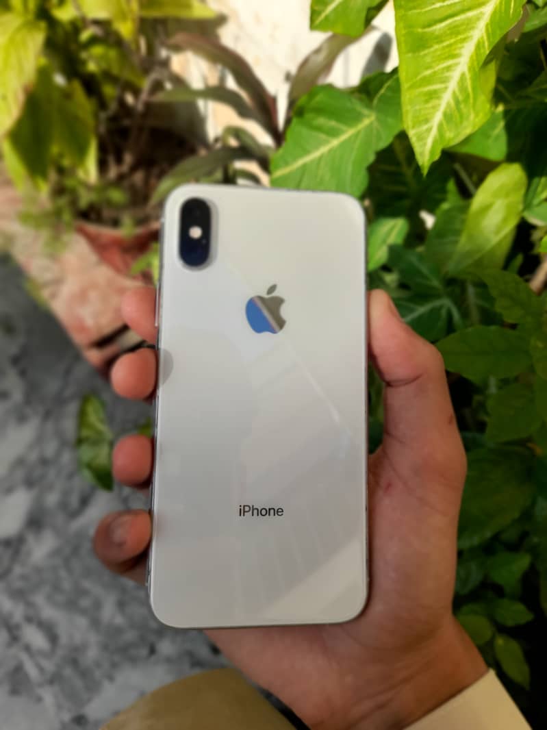 iPhone Xs 3