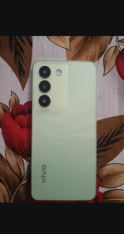 Vivo Y100