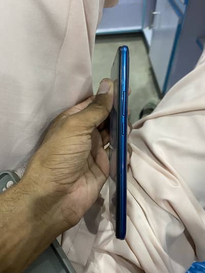 Infinix Hot 9 Play with box 4gb/64 charger all ok condition for sale