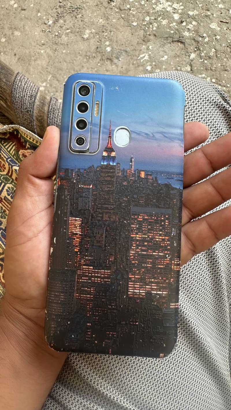 Tecno Camon 17 0